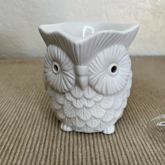 Scentsy warmer - Picture 3 of 5